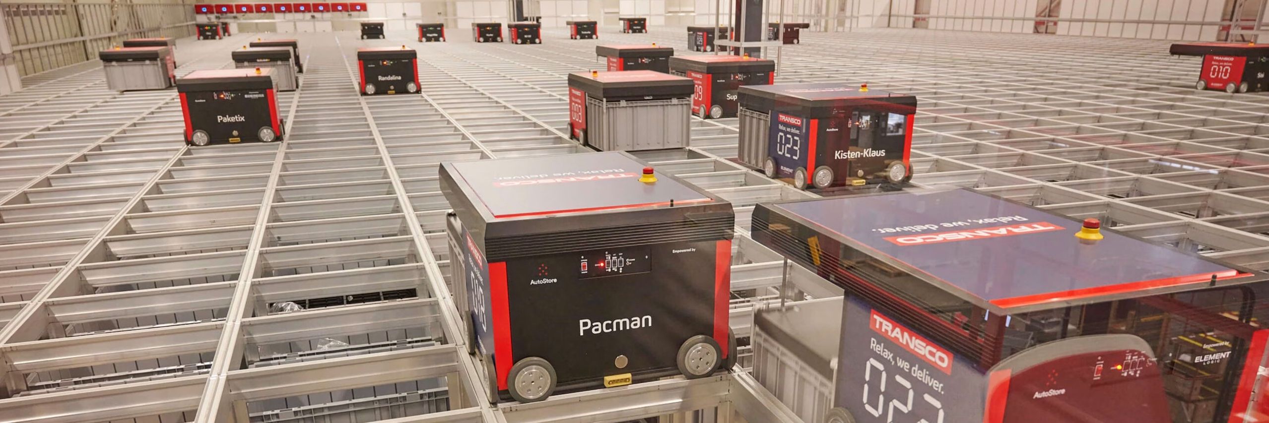 Transco Fulfillment-Roboter auf Autostore Anlage in Transco Logistikzentrum
